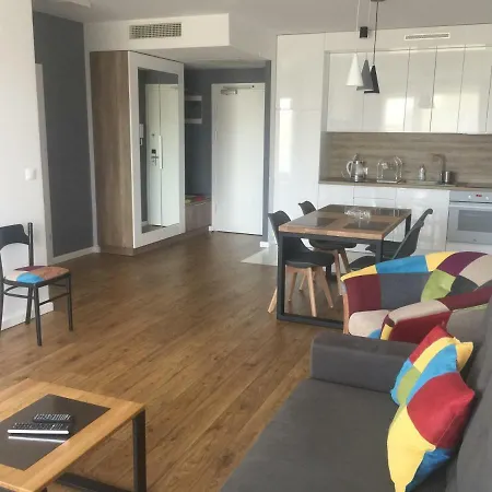 Baltic Z Basenem Zewnętrznym Ul Marynarska 4, Apartament
