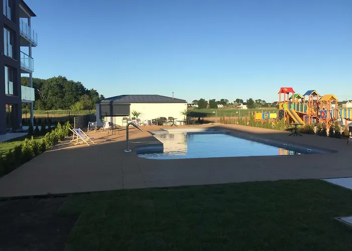 Baltic Z Basenem Zewnetrznym Ul Marynarska 4, * Sarbinowo